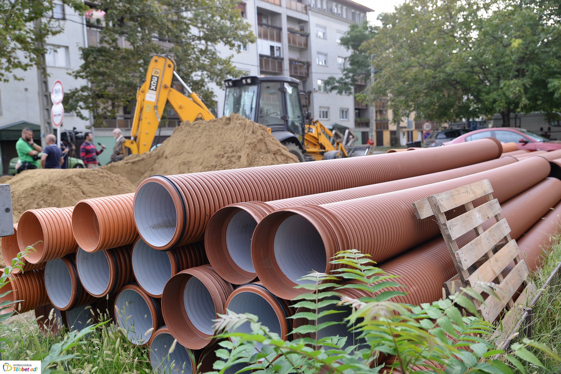 A Szarvas utca is megújul