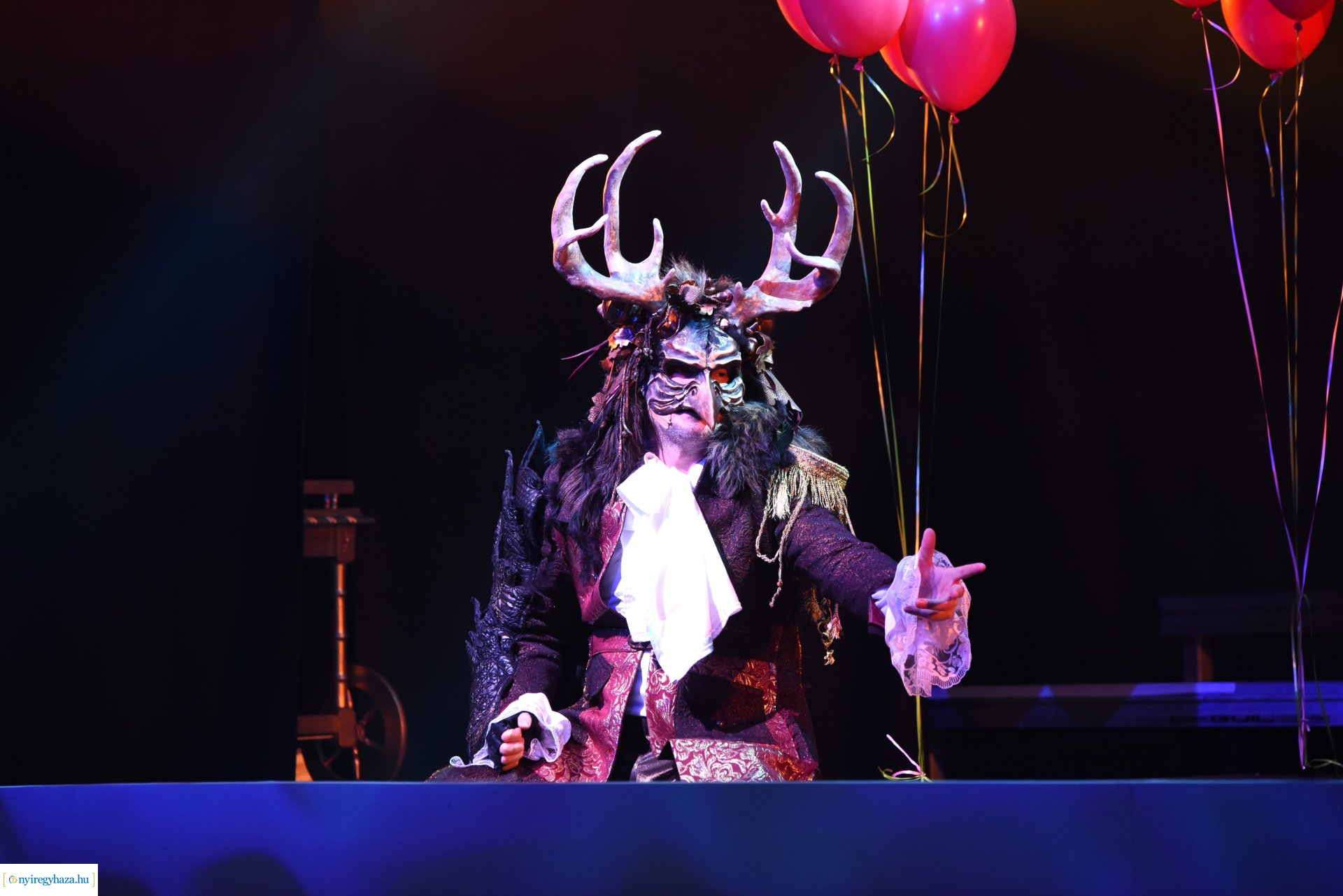 A Szépség és Szörnyeteg - bemutató a Móricz Zsigmond Színházban