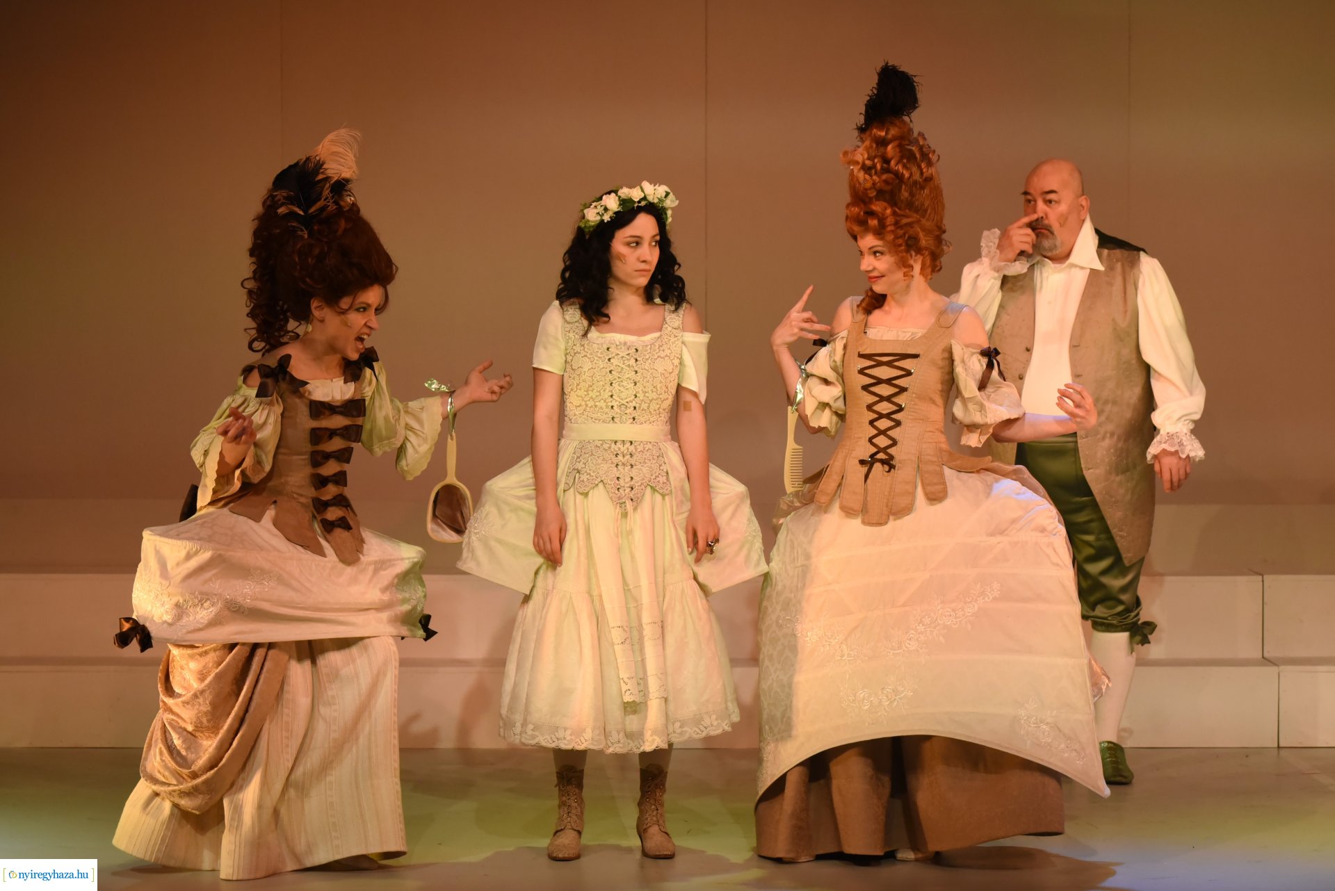 A Szépség és Szörnyeteg - bemutató a Móricz Zsigmond Színházban