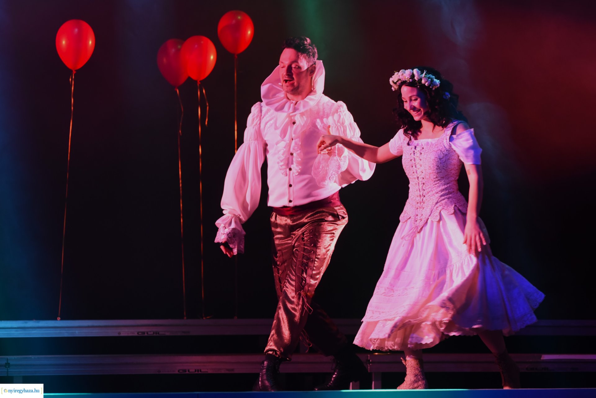 A Szépség és Szörnyeteg - bemutató a Móricz Zsigmond Színházban