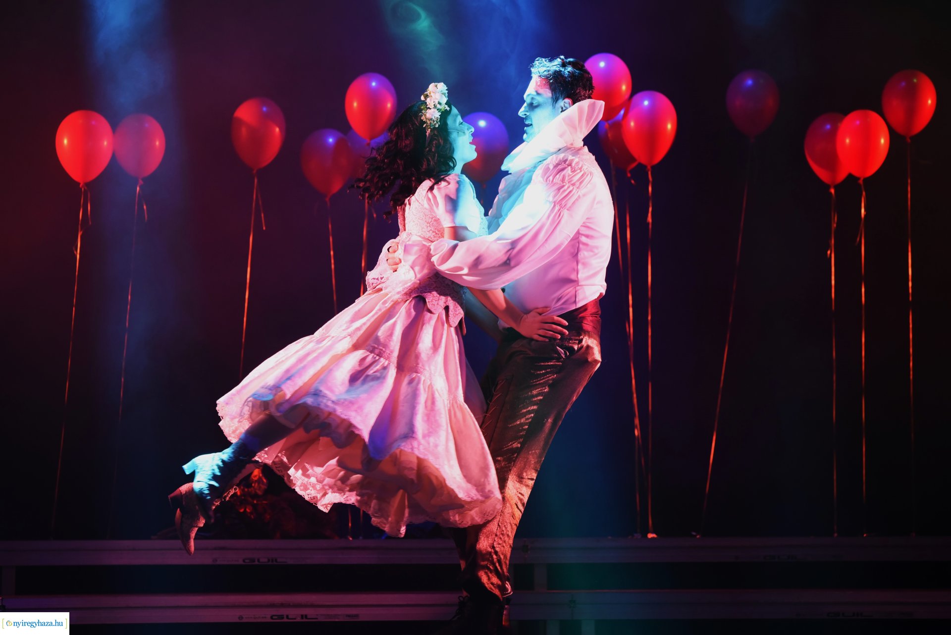 A Szépség és Szörnyeteg - bemutató a Móricz Zsigmond Színházban