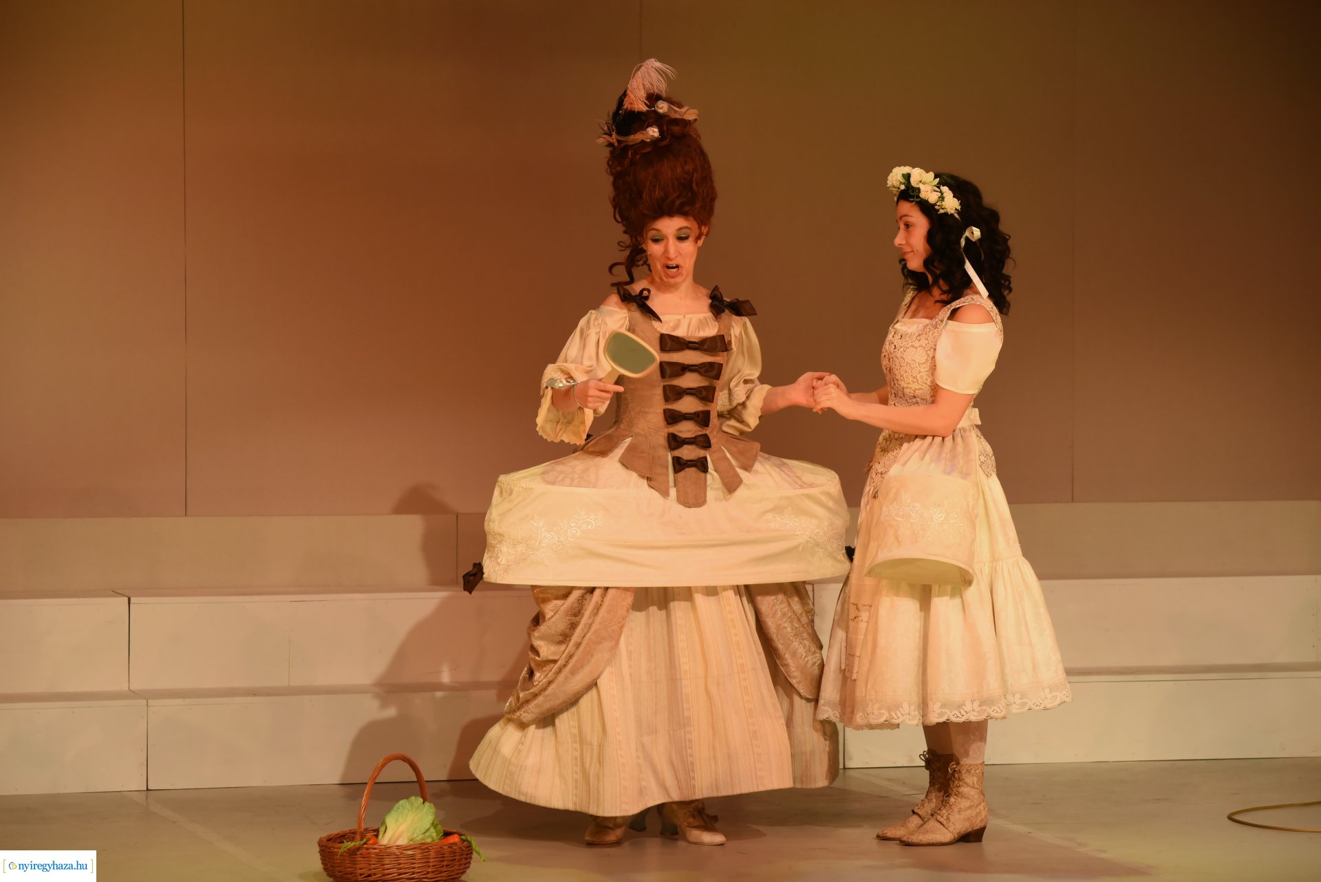 A Szépség és Szörnyeteg - bemutató a Móricz Zsigmond Színházban