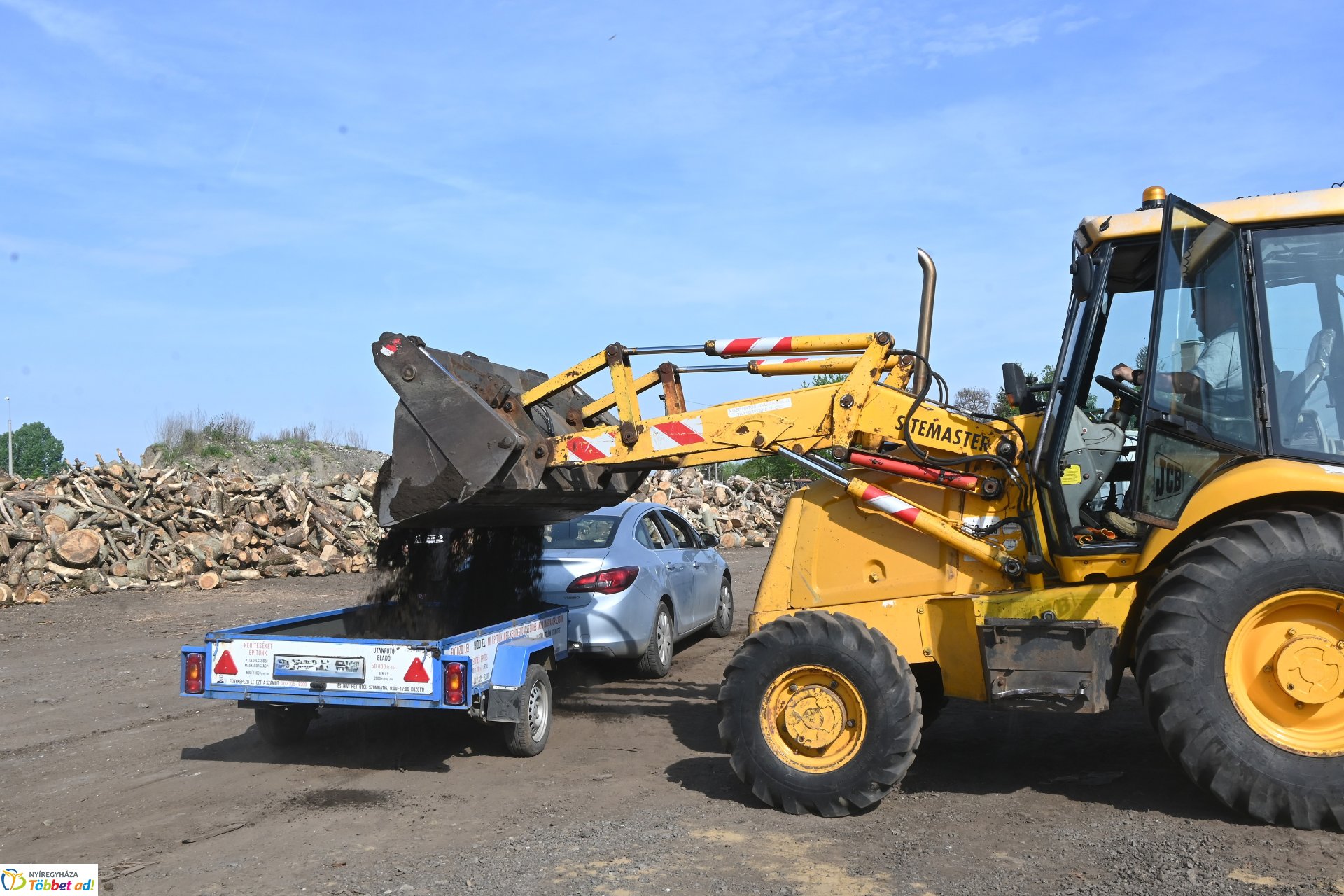 A szomszéd fűje mindig zöldebb - fűmagvak átadása a NYÍRVV-nél
