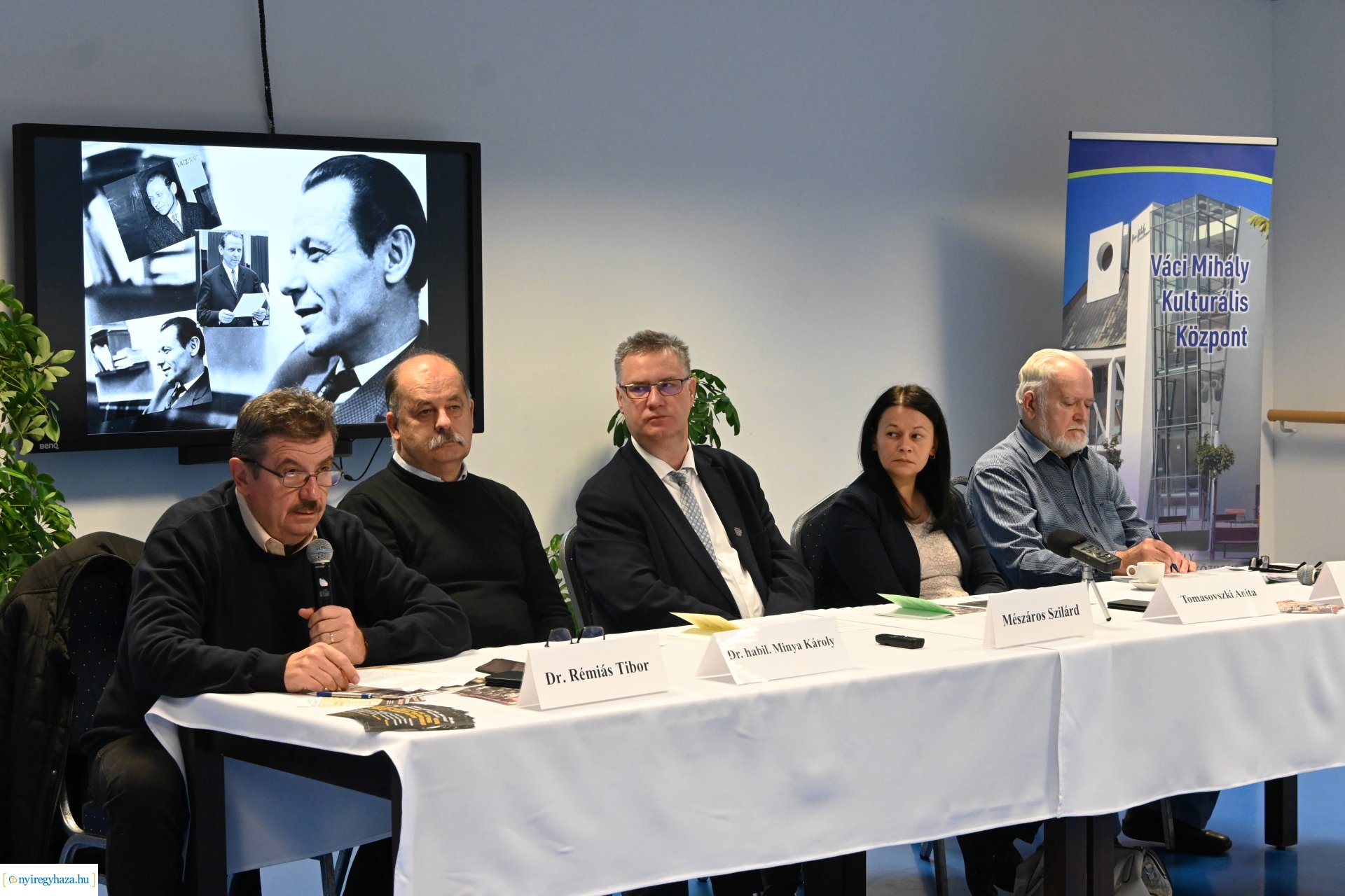 A "Váci 100" rendezvénysorozat programjait ismertették a VMKK-ban