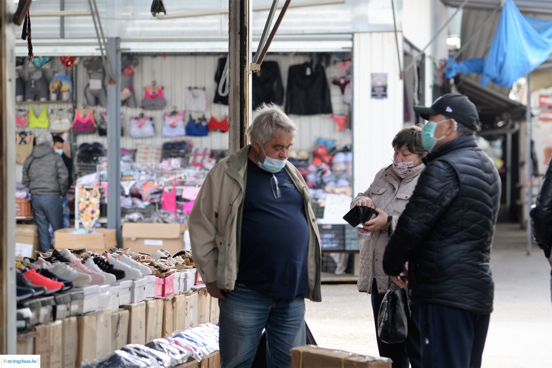 A Vásártér hétvégén is várja a vásárlókat