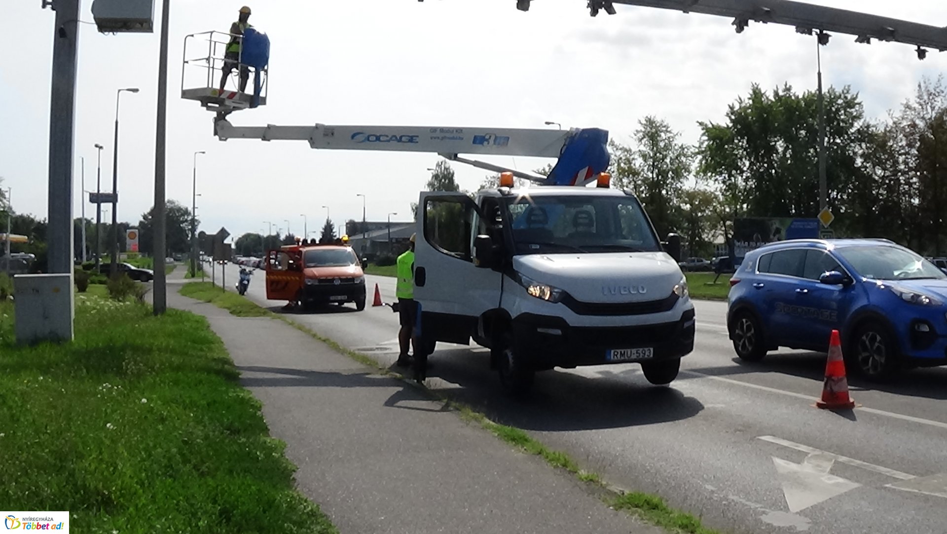 A VÉDA kapuk karbantartását végzik