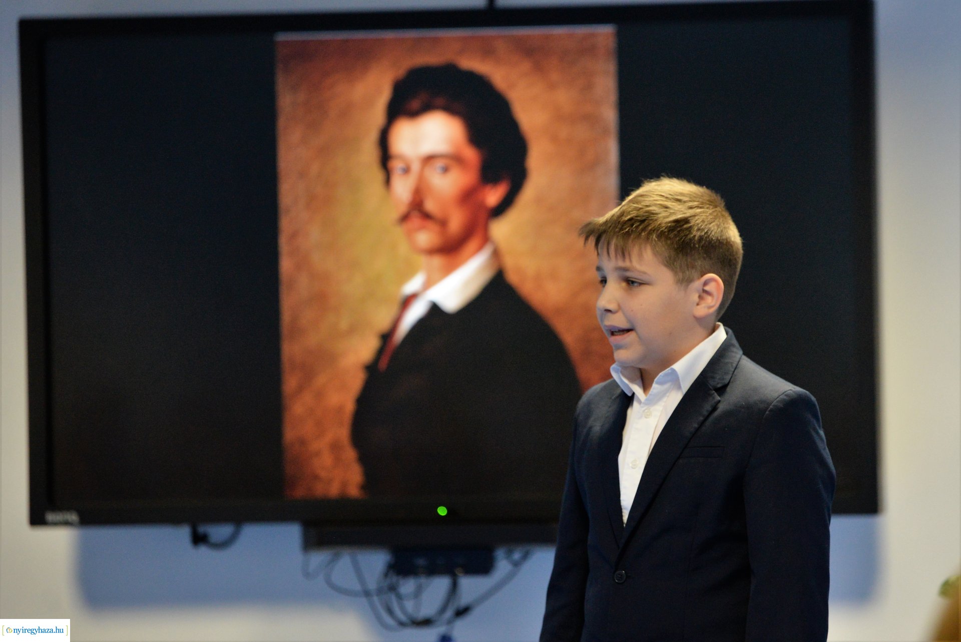 A velünk élő Petőfi - szavalóverseny a VMKK-ban