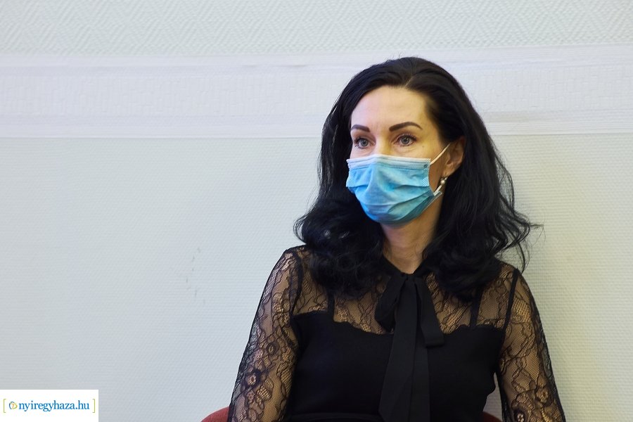 Adomány a Jósa András Oktatókórháznak