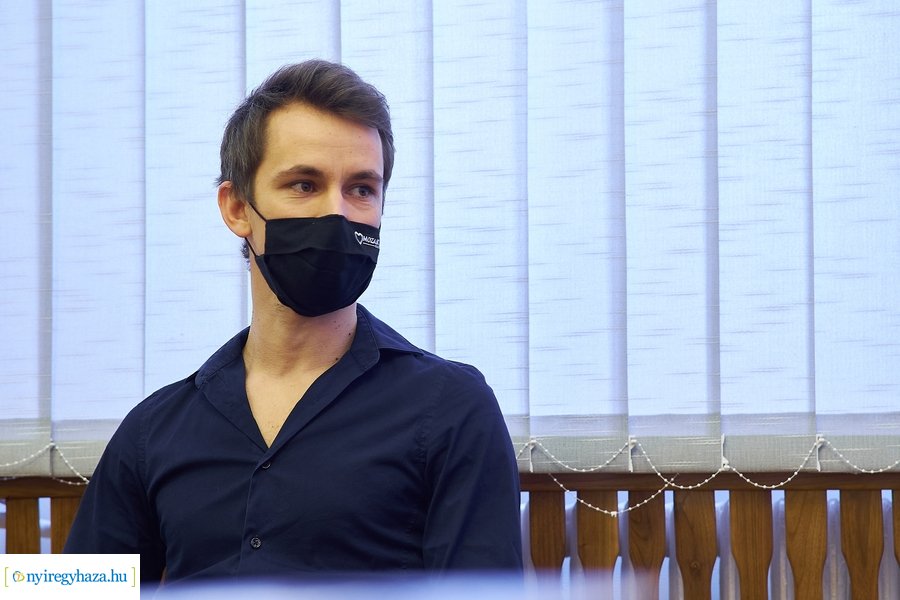 Adomány a Jósa András Oktatókórháznak