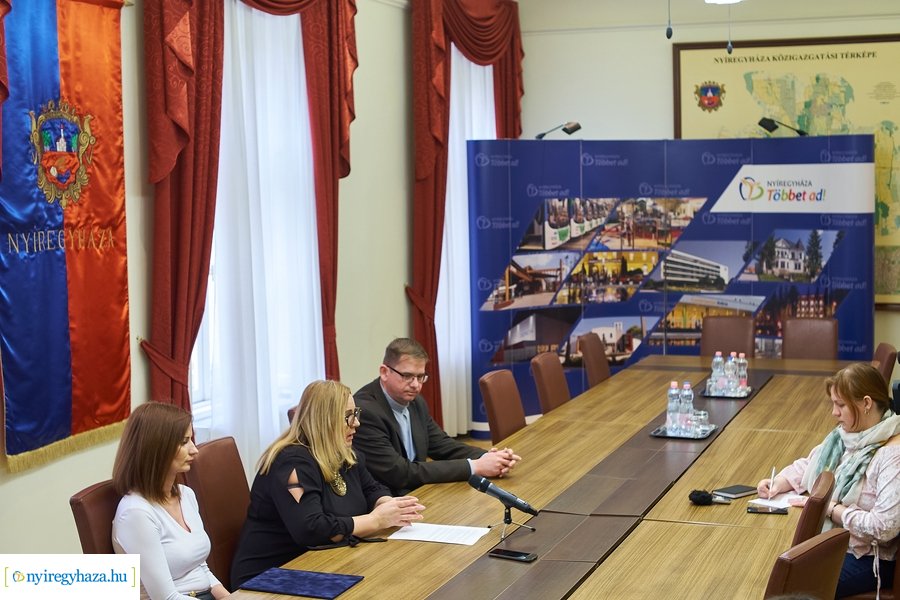 Adomány a Katolikus_Karitásznak