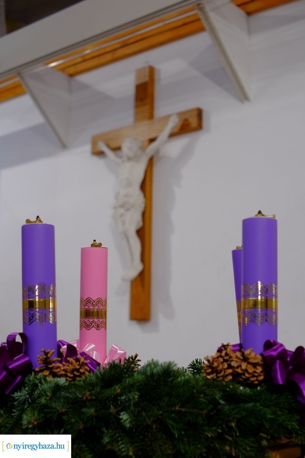 Adomány a Szent Imre iskolától