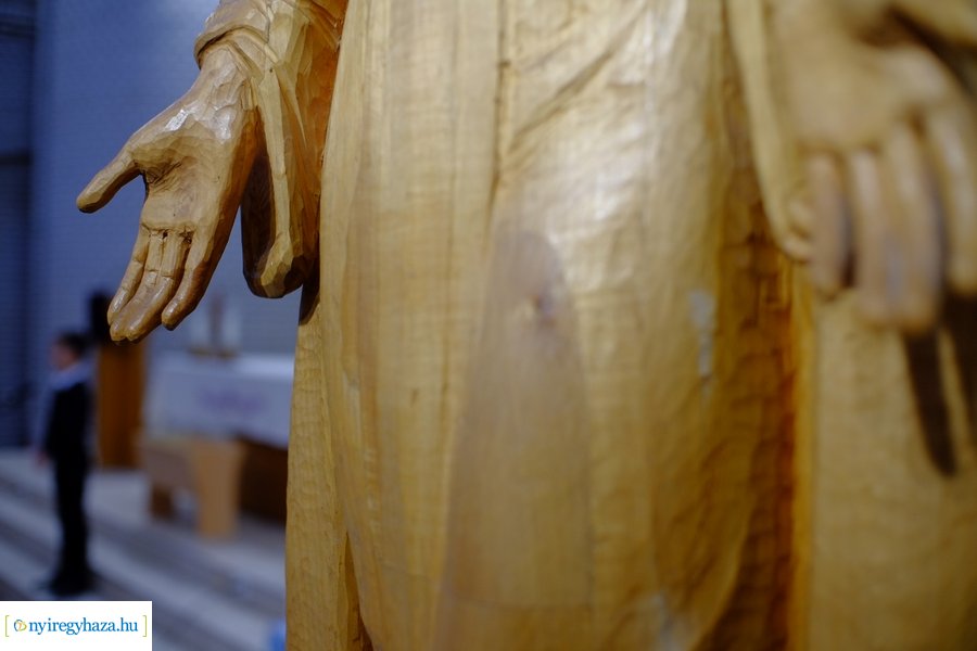 Adomány a Szent Imre iskolától