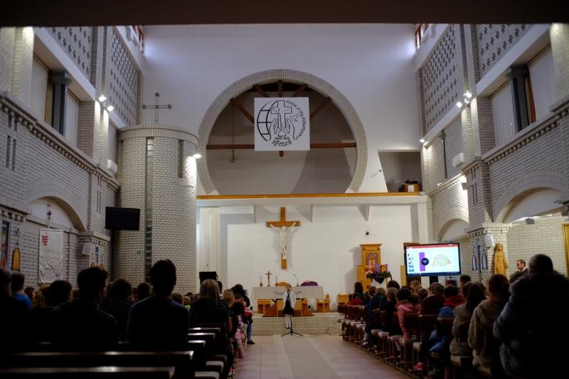 Adomány a Szent Imre iskolától