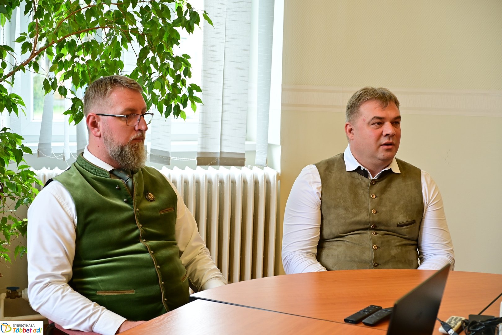 Adomány a vadászoktól a Jósa András kórháznak 2025 májusában