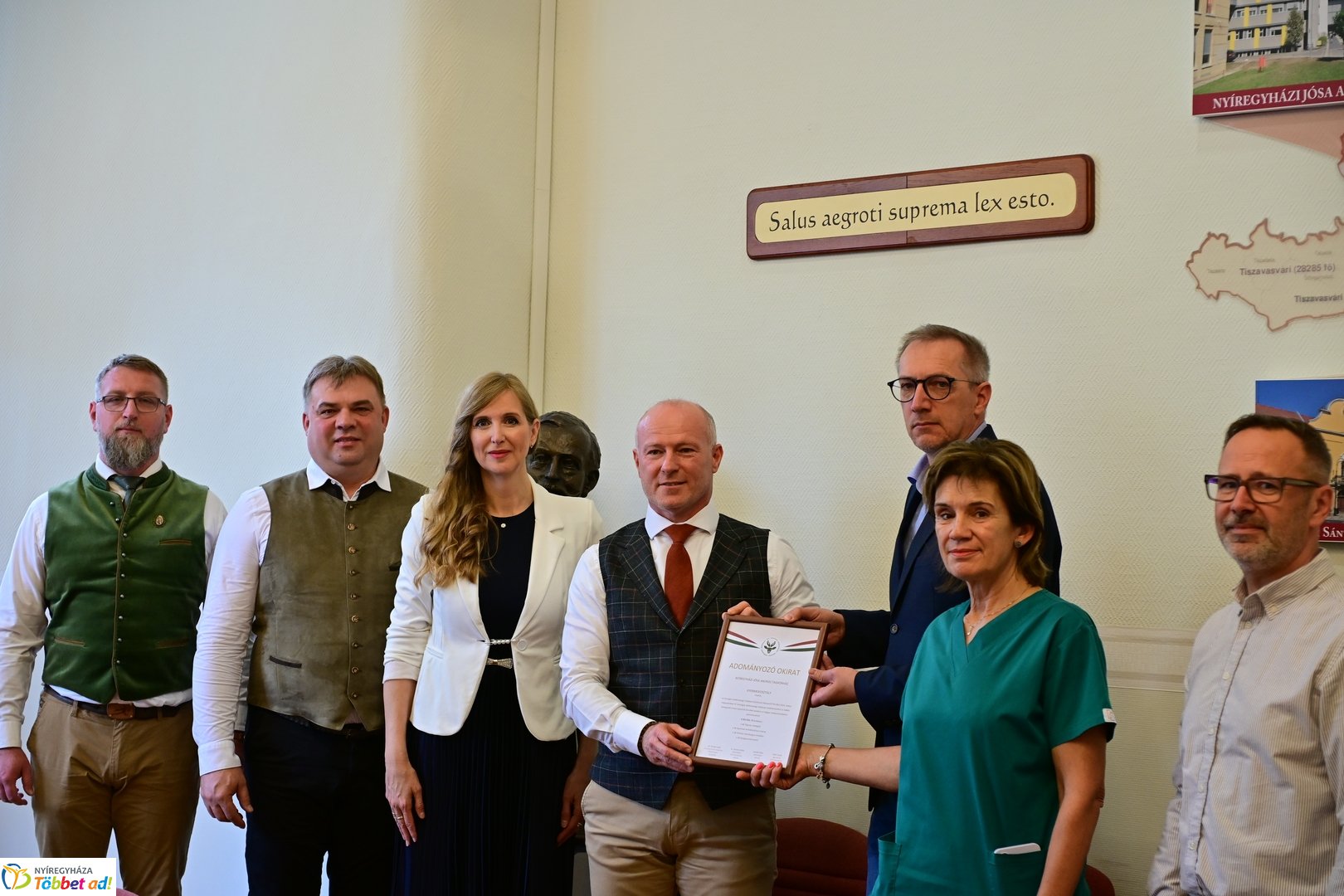 Adomány a vadászoktól a Jósa András kórháznak 2025 májusában