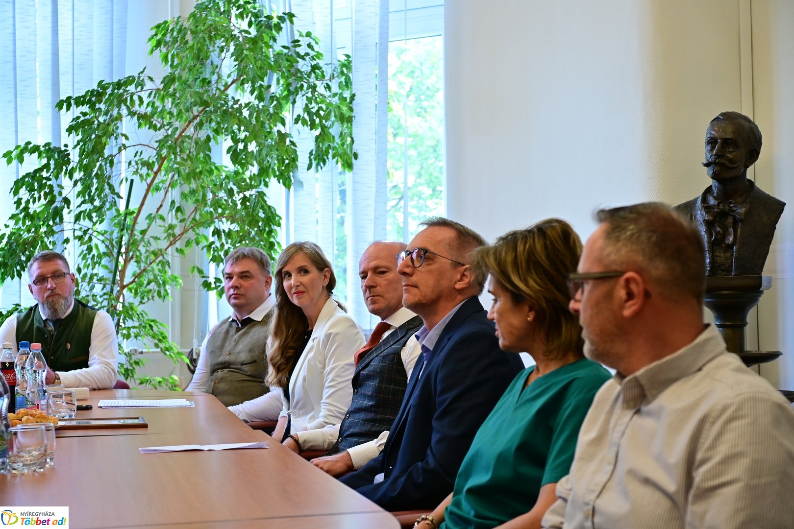 Adomány a vadászoktól a Jósa András kórháznak 2025 májusában