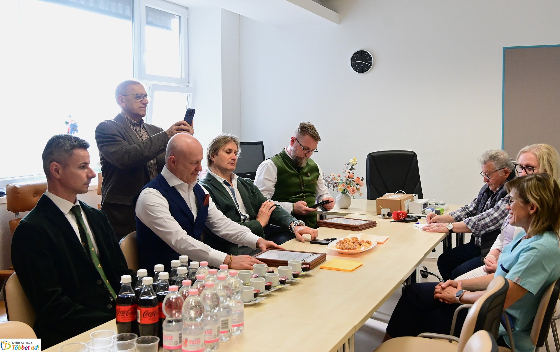 Adomány a vadászoktól a kórház gyermekosztálya részére