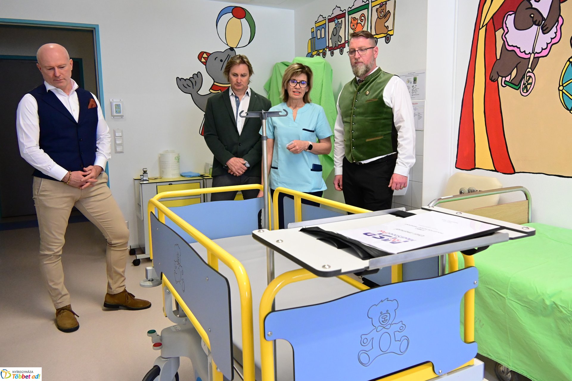 Adomány a vadászoktól a kórház gyermekosztálya részére