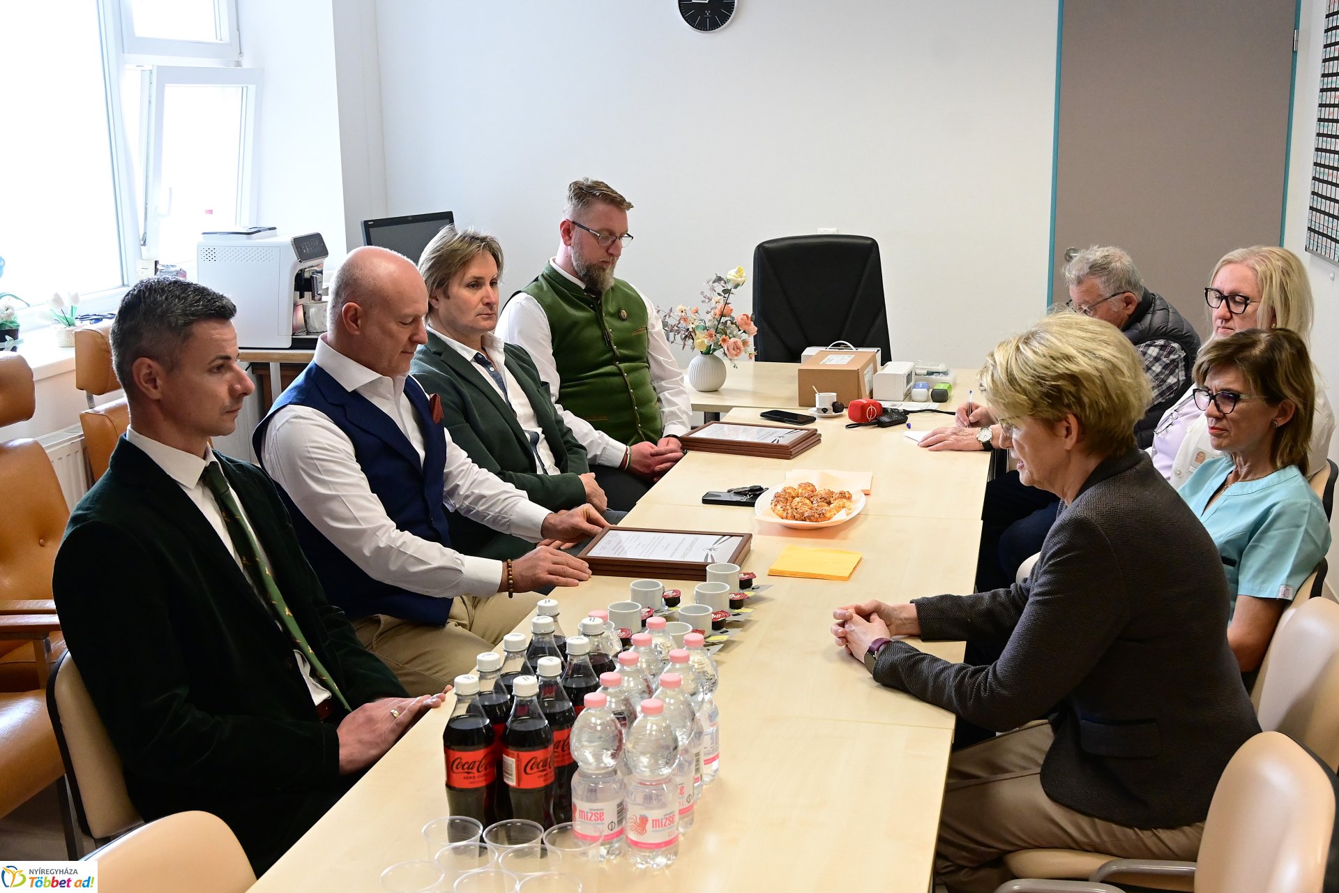 Adomány a vadászoktól a kórház gyermekosztálya részére