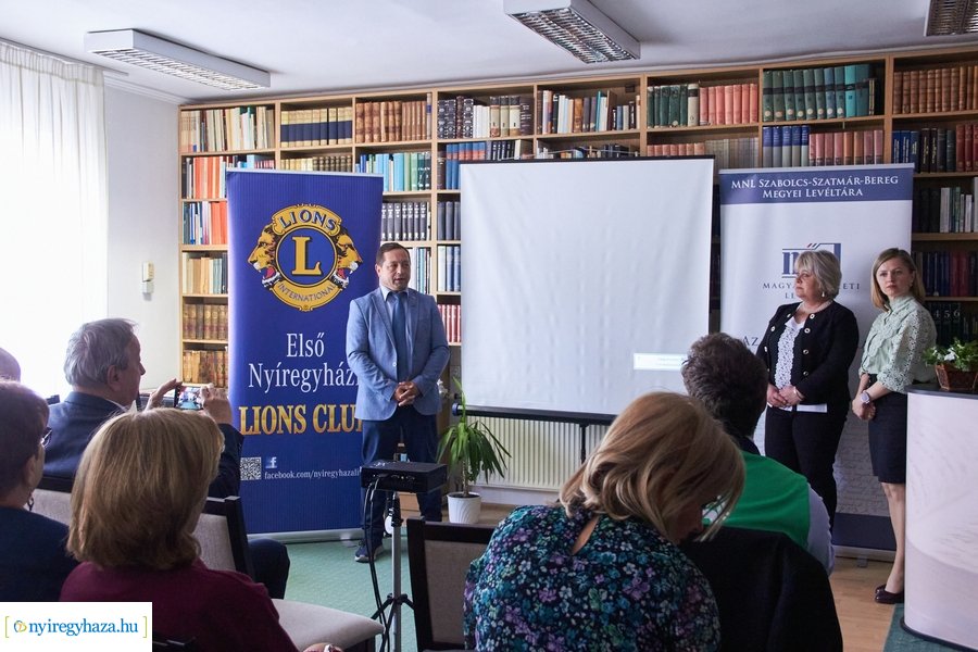 Adomány átadások a Levéltárban