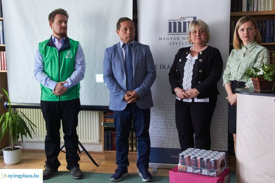 Adomány átadások a Levéltárban