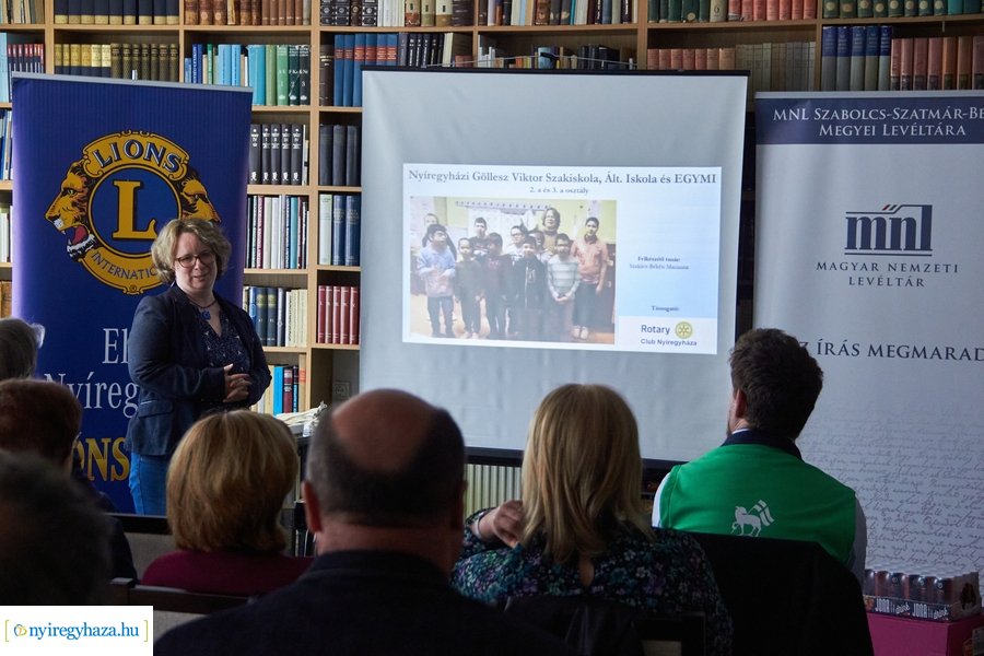 Adomány átadások a Levéltárban