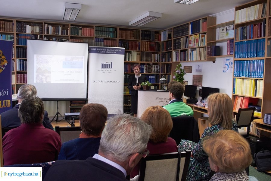 Adomány átadások a Levéltárban