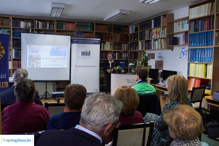 Adomány átadások a Levéltárban