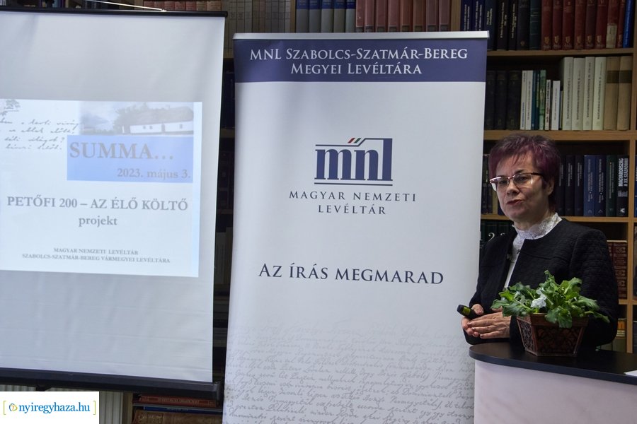 Adomány átadások a Levéltárban