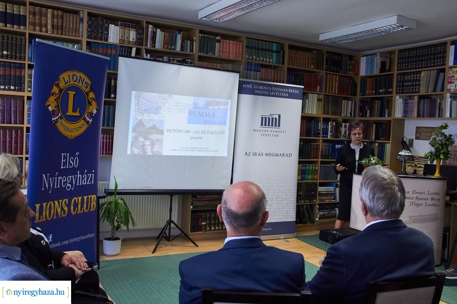 Adomány átadások a Levéltárban