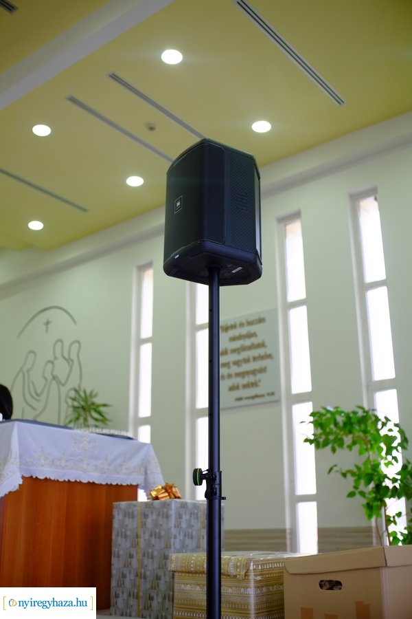 Adomány az idősotthonnak - VANYE