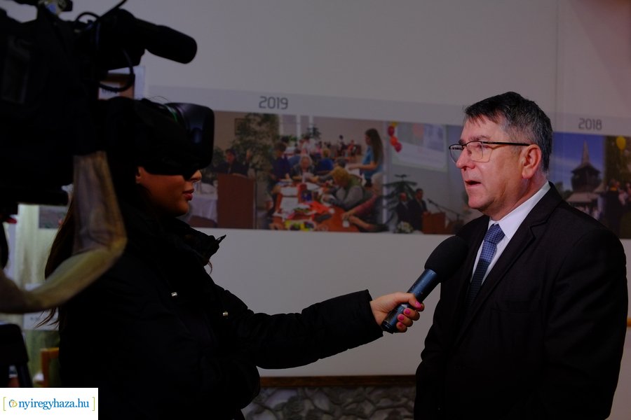 Adomány az idősotthonnak - VANYE