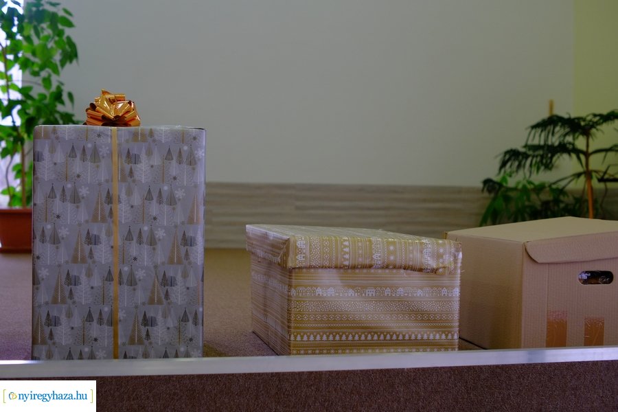 Adomány az idősotthonnak - VANYE