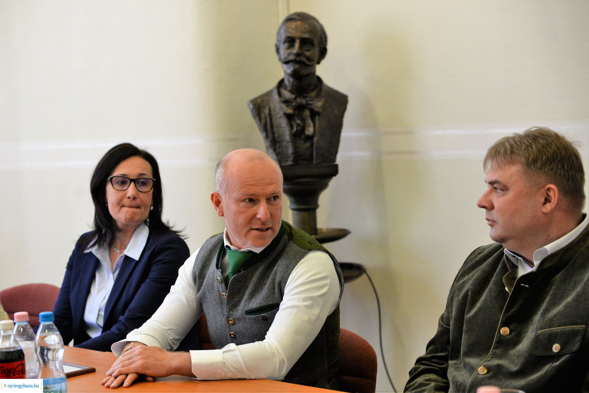 Adományt vittek a vadászok a Jósa András Oktató Kórházba