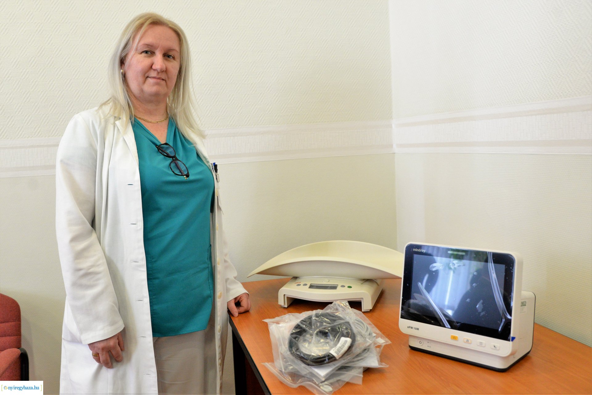 Adományt vittek a vadászok a Jósa András Oktató Kórházba