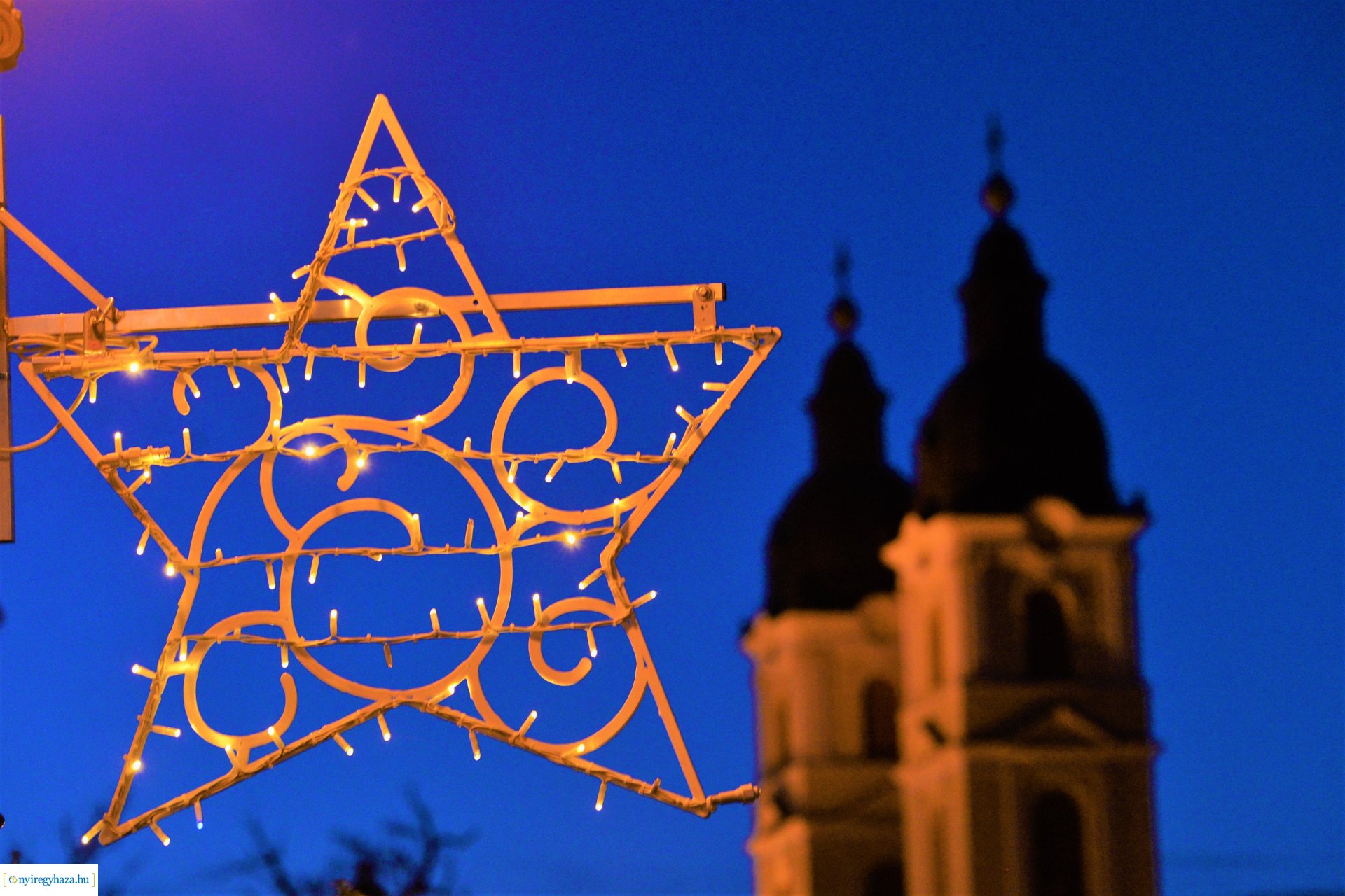 Adventi fények Nyíregyházán