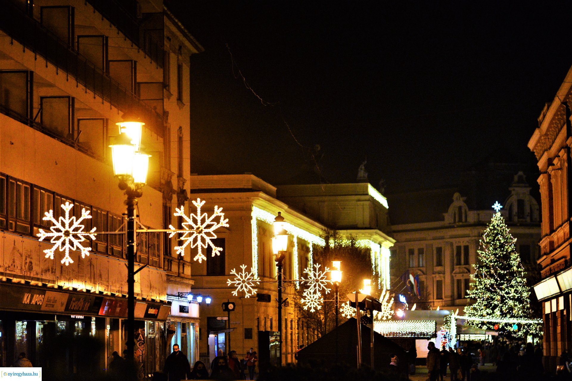 Adventi fények Nyíregyházán