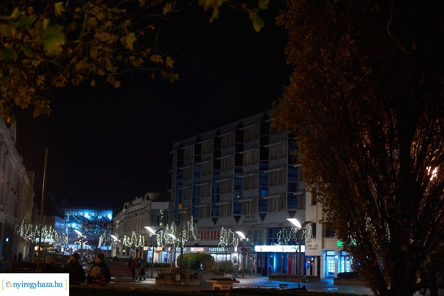 Advent 2020 első gyertyája