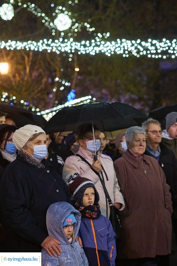 Advent első gyertyája 2021