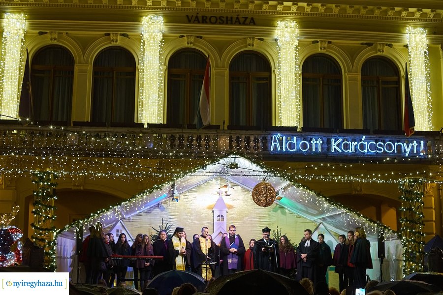 Advent első gyertyája 2021