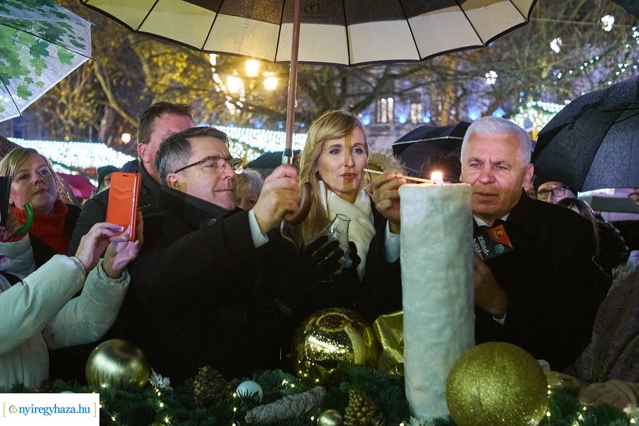 Advent első gyertyája 2021