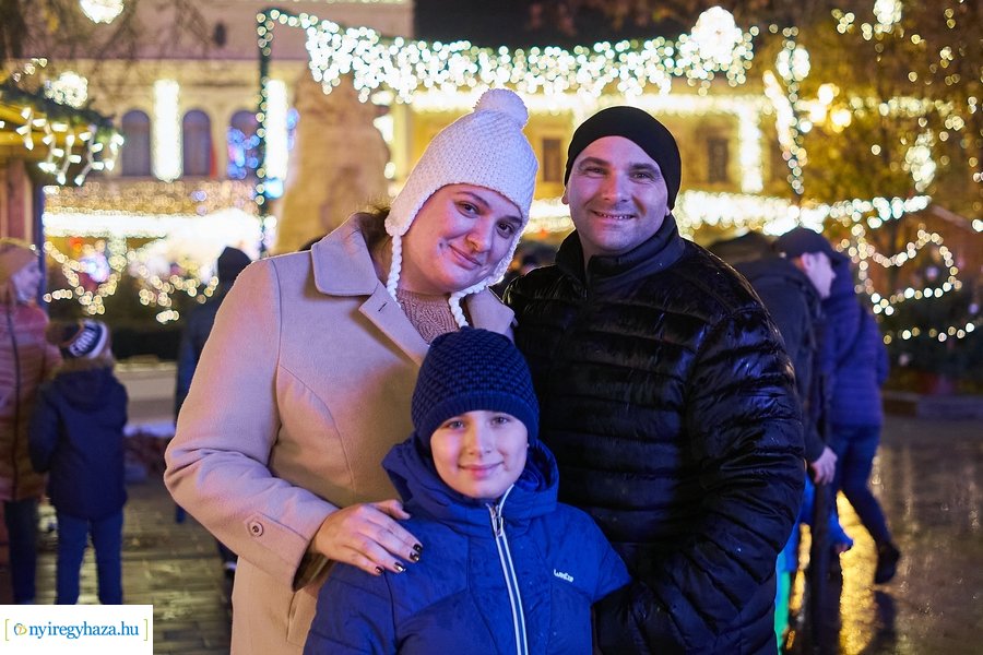 Advent első gyertyája 2021