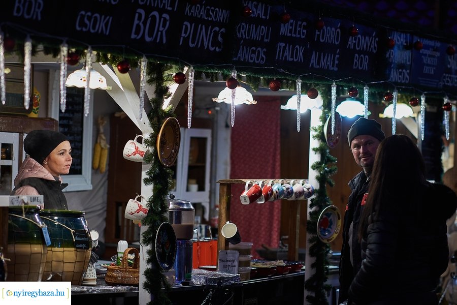 Advent első gyertyája 2022