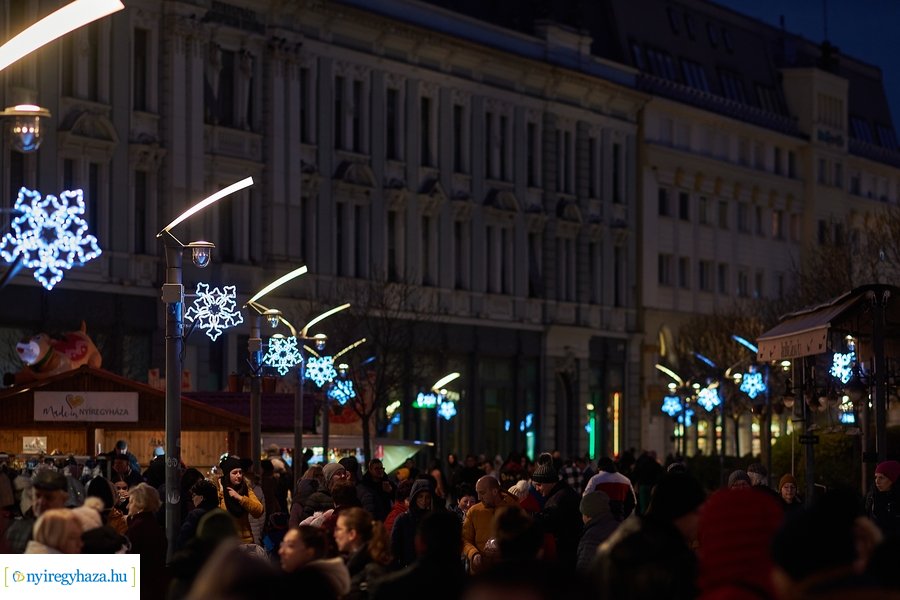 Advent első gyertyája 2022