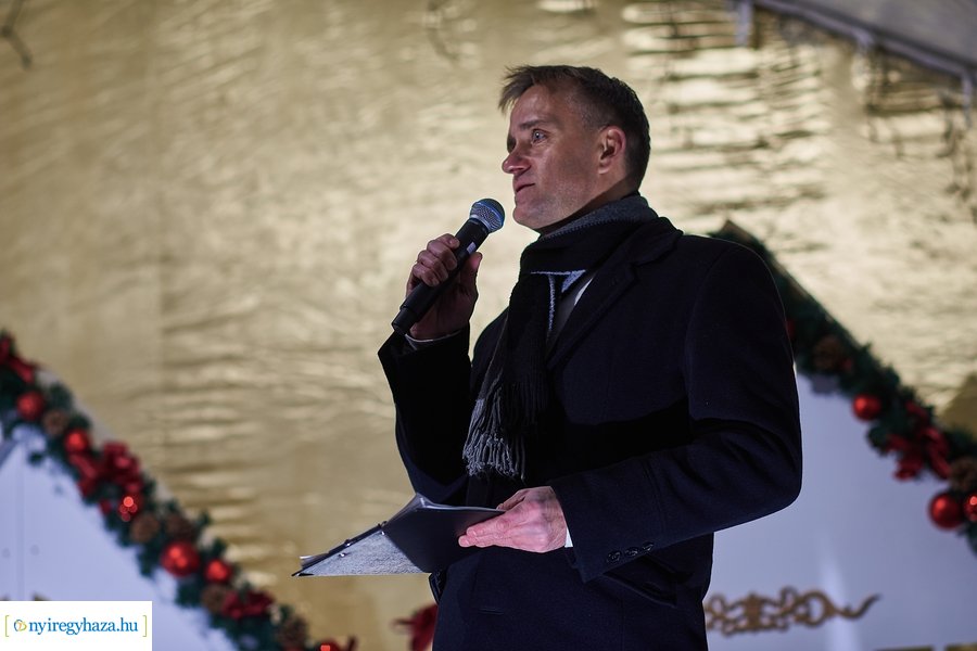 Advent első gyertyája 2022