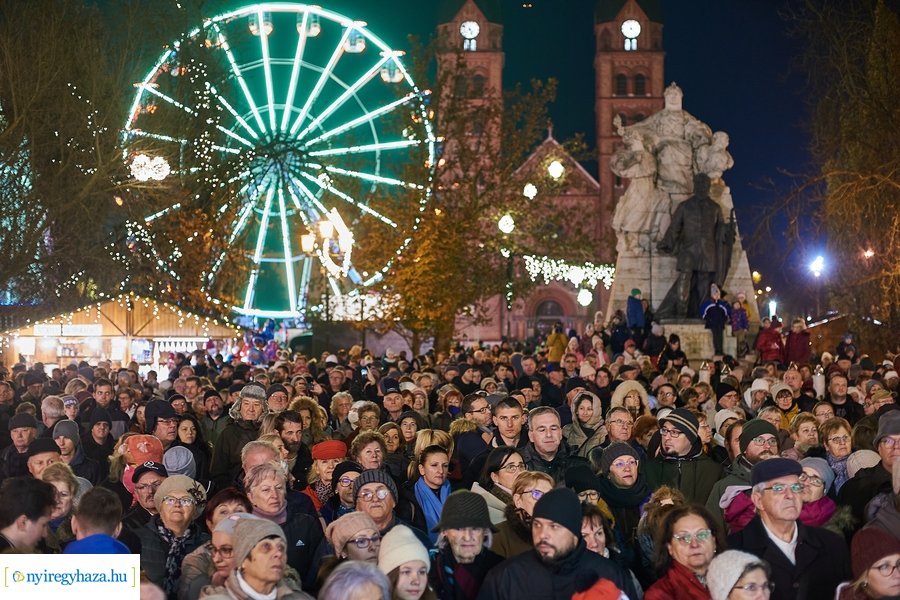 Advent első gyertyája 2022