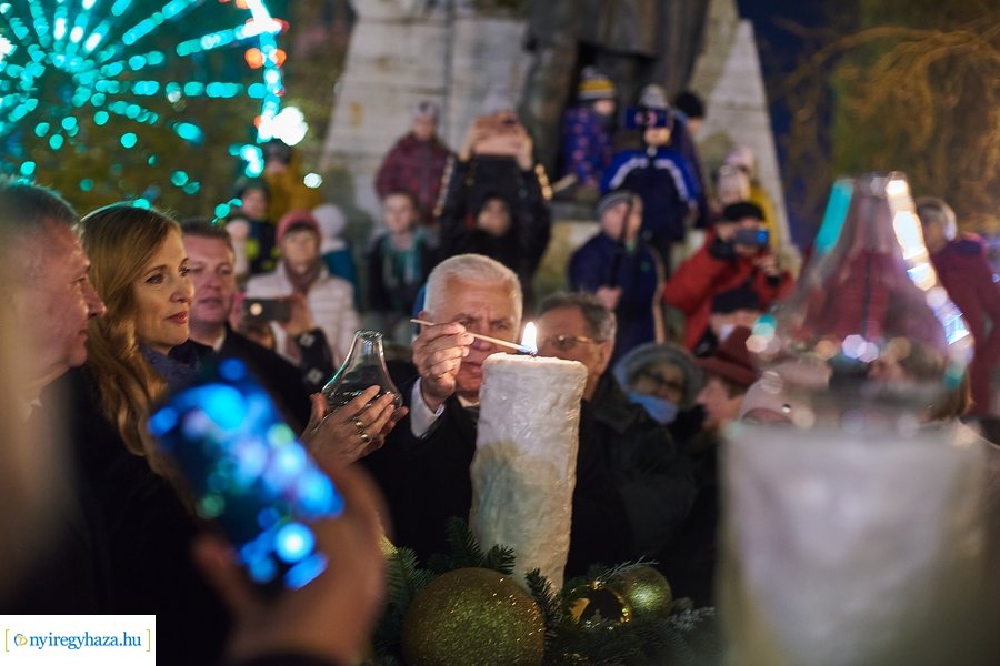 Advent első gyertyája 2022