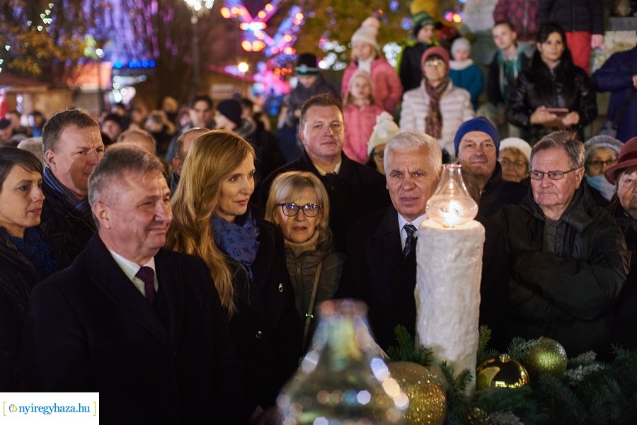 Advent első gyertyája 2022