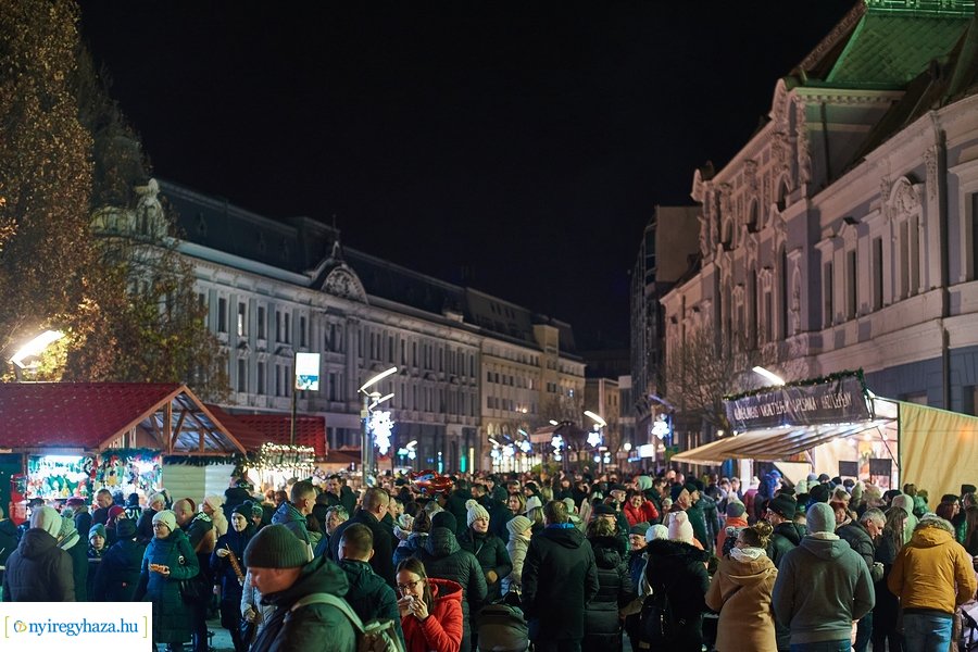 Advent első gyertyája 2022