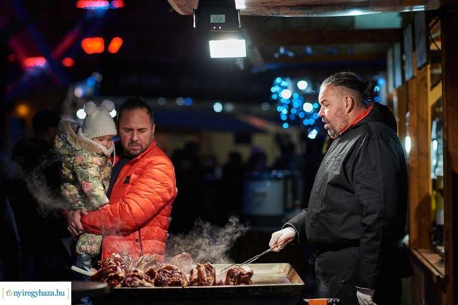 Advent első gyertyája 2022